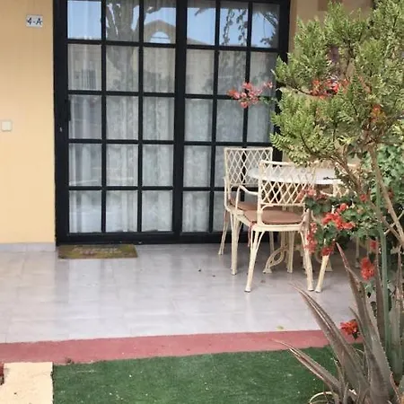 Bonito Apartamento A 700 Metros De La Playa Con Piscina Comunitaria. Costa Calma