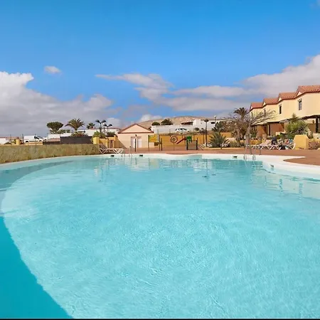 Bonito Apartamento A 700 Metros De La Playa Con Piscina Comunitaria. Costa Calma